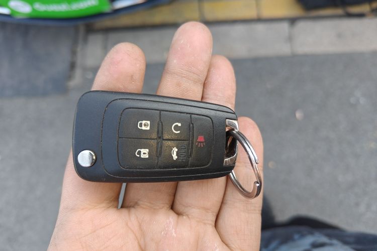 别克 君越 2014款 2.0T SIDI 精英技术型中控内饰11