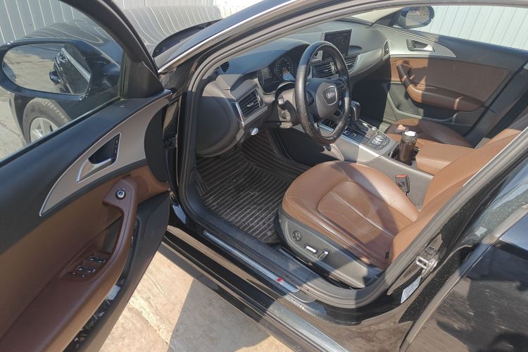 奥迪A6L 2018款 35 TFSI 典藏版中控内饰20