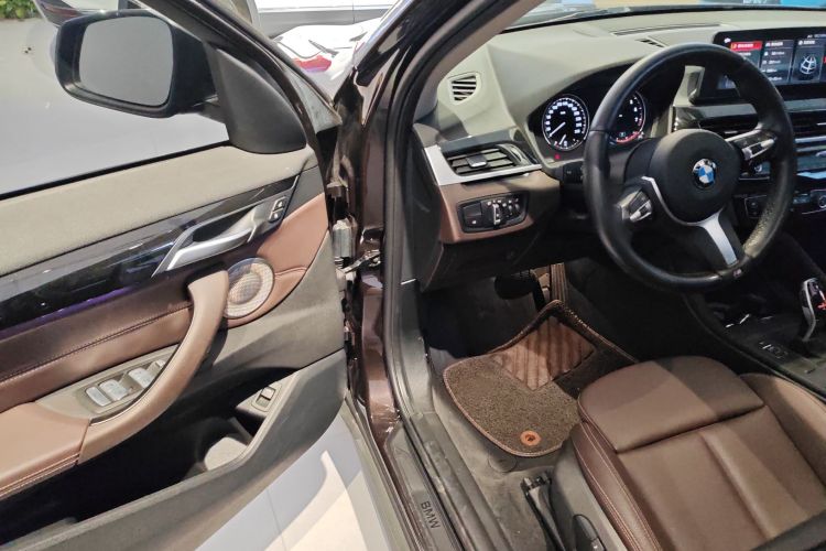 宝马X1 2021款 sDrive25Li 领先型中控内饰20