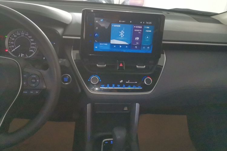 丰田 卡罗拉锐放 2022款 2.0L 豪华版局部细节16