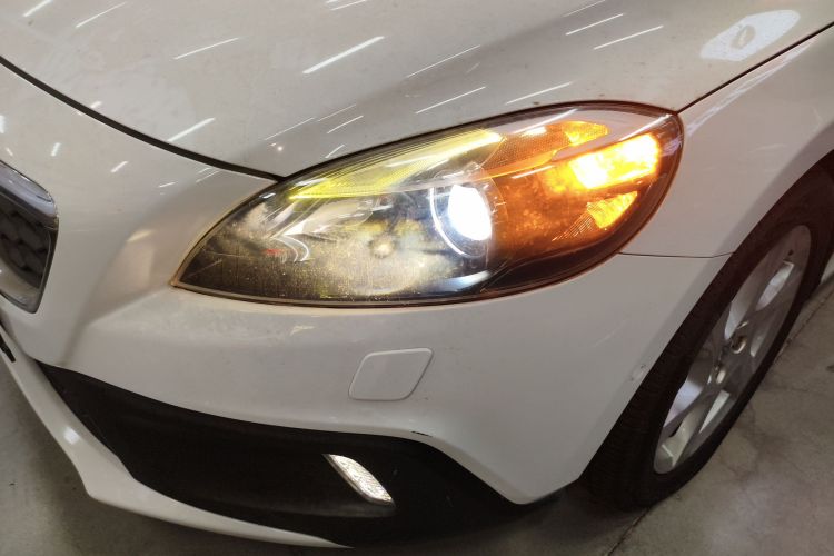 沃尔沃V40 2015款 Cross Country T5 AWD 智雅版车身外观36