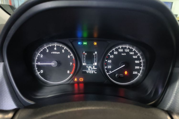 现代 瑞纳 2017款 1.4L 手动焕新版 国V中控内饰14