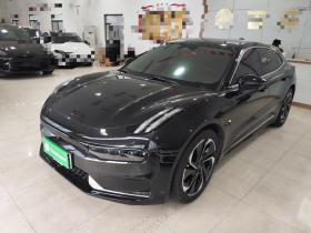 极氪001 2021款 长续航双电机 WE版