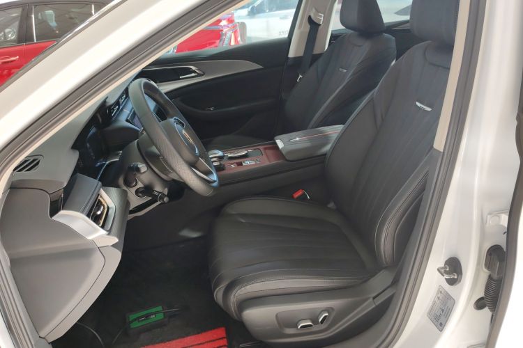 红旗H5 2024款 1.5T DCT智联旗韵版中控内饰19