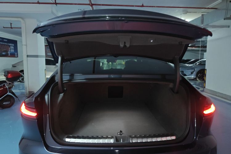 蔚来ET7 2024款 75kWh 行政版机舱底盘23