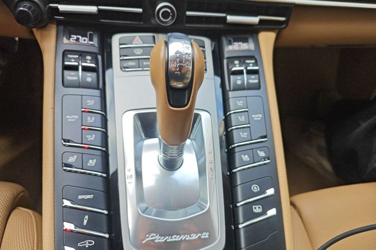 保时捷 2016款 Panamera Executive Edition 3.0T中控内饰18