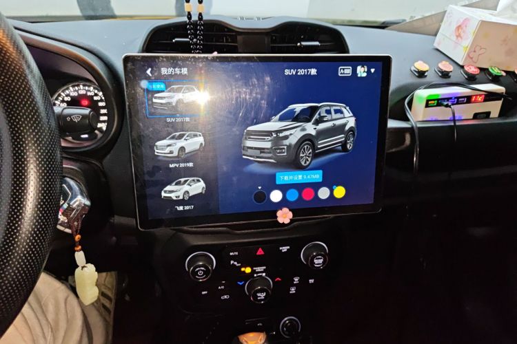 Jeep 自由侠 2018款 互联大屏版 180T 自动高能版中控内饰16