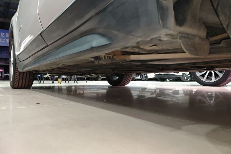 宝马X1 2018款 sDrive18Li 时尚型局部细节9002