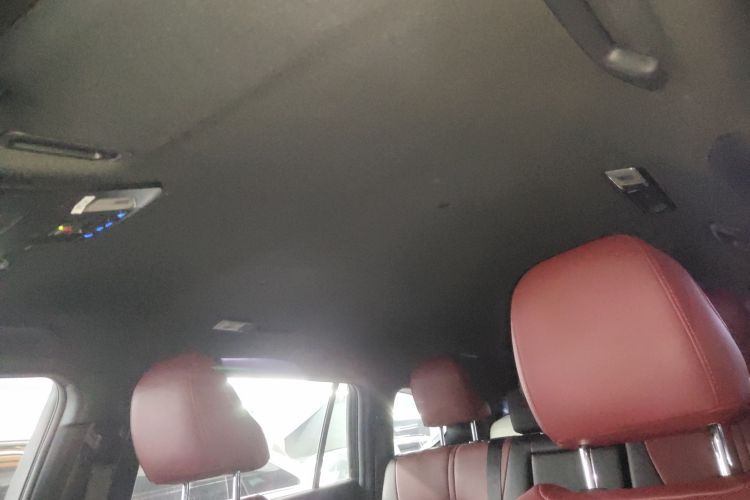 丰田 皇冠陆放 2021款  2.5L HEV两驱精英版局部细节22