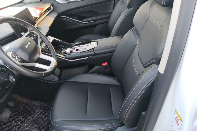 哈弗H6 2021款 第三代 1.5T 自动两驱Pro中控内饰19