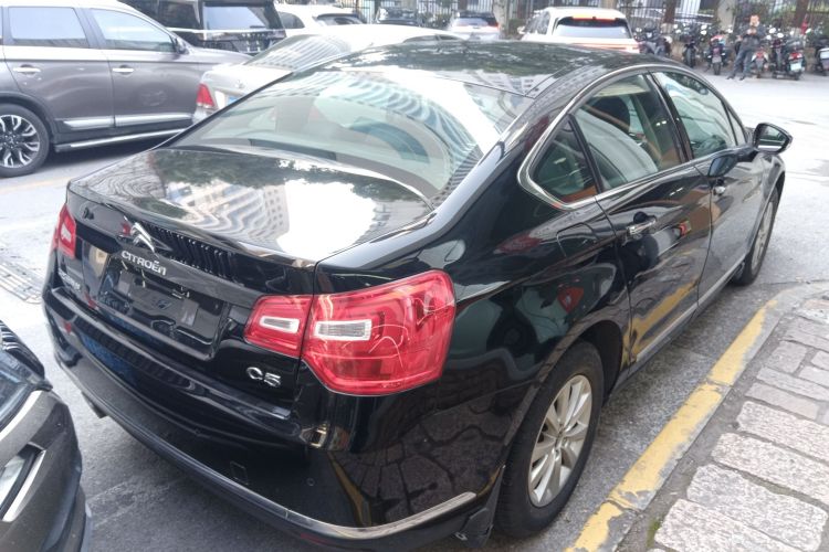 雪铁龙C5 2014款 1.6T 自动尊享型车身外观6005
