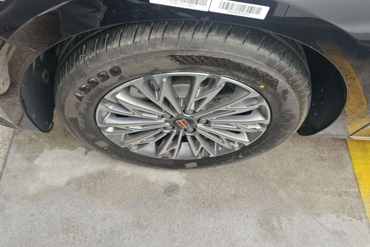 红旗H5 2025款 1.5T DCT旗韵版车身外观6007