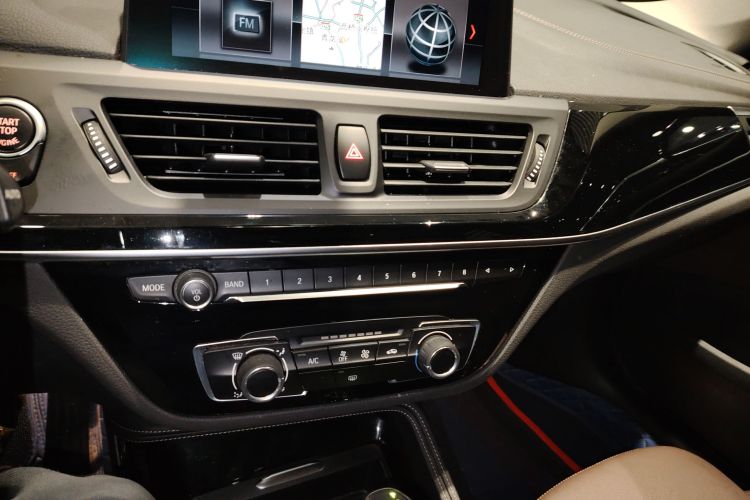 宝马1系 2019款 118i M运动套装局部细节16