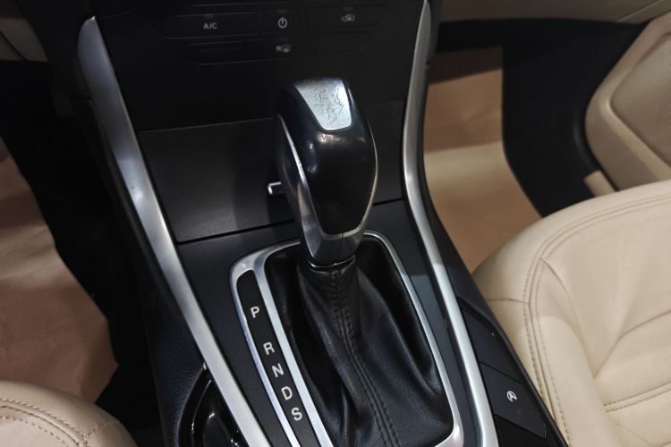 福特 锐界 2015款 2.0T GTDi 两驱精锐型局部细节18