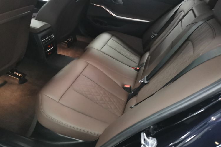 宝马3系 2023款 325Li M运动曜夜套装中控内饰21