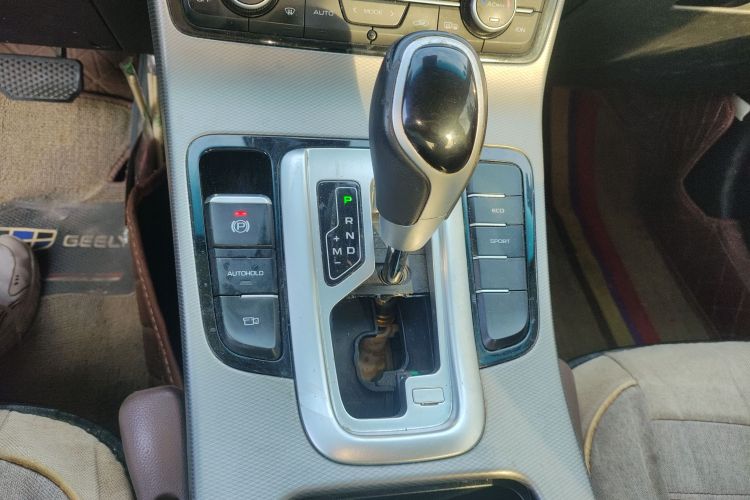吉利汽车 帝豪GL 2018款 1.8L DCT精英智联型局部细节18