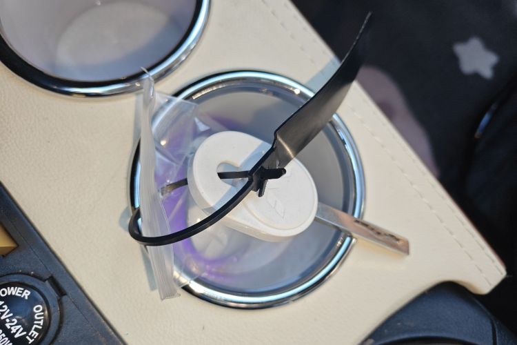 五菱汽车 五菱缤果 2023款 333km 悦享款中控内饰11