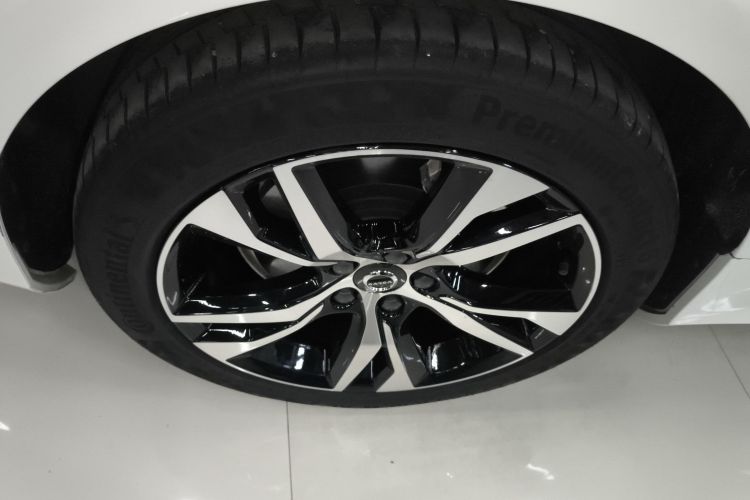 沃尔沃V60 2024款 B5 智远运动版车身外观6008