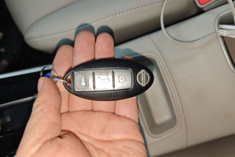 日产 轩逸 2018款 1.6XV CVT尊享版中控内饰11