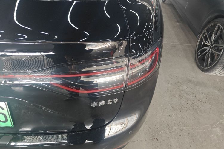 鸿蒙智行 享界S9 2024款 纯电 Ultra 四驱旗舰版车身外观9