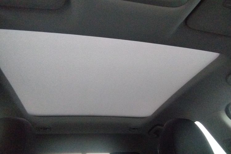 小鹏P5 2022款 550E中控内饰22