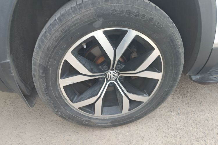 大众 途昂 2019款 330TSI 两驱豪华版 国VI车身外观56