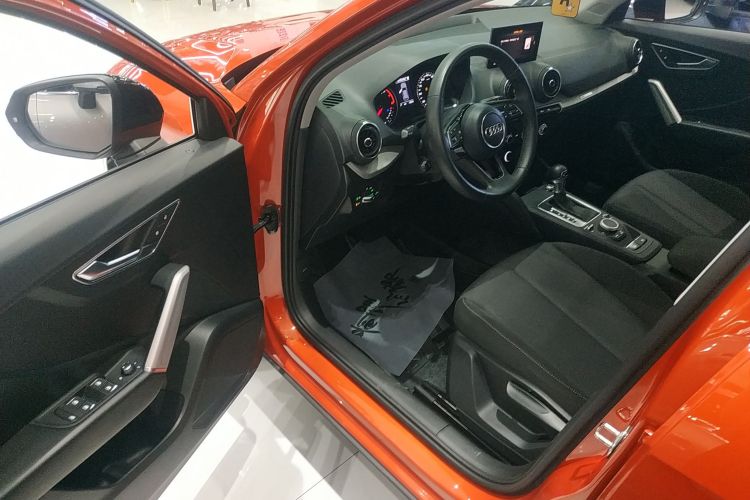 奥迪Q2L 2020款 35 TFSI 进取动感型中控内饰7003