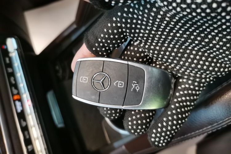 奔驰GLE 2021款 GLE 350 4MATIC 时尚型中控内饰11