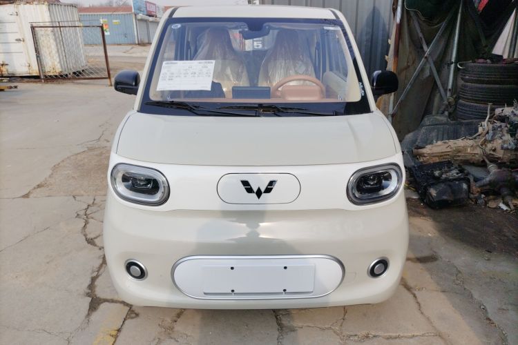 五菱汽车 宏光MINIEV 2024款 第三代 215km 青春版车身外观2