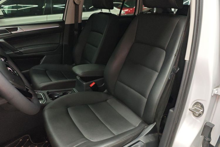 大众 高尔夫·嘉旅 2019款 280TSI 自动好奇型 国V局部细节19