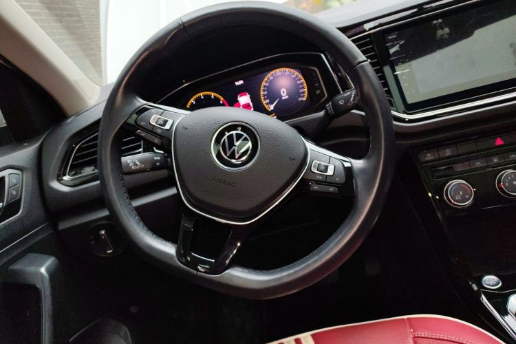 大众 T-ROC探歌 2021款 280TSI DSG两驱舒适智联版中控内饰13