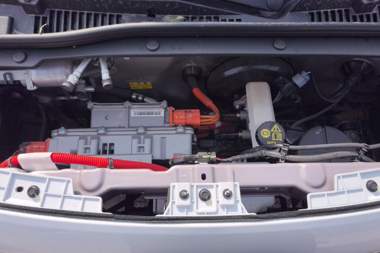 奔腾小马 2026款 222km 萌趣马 Plus机舱底盘24