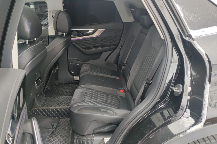 红旗HS5 2022款 2.0T 智联旗享四驱版中控内饰21