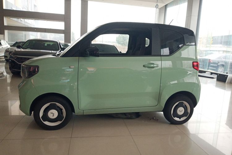 五菱汽车 宏光MINIEV 2021款 马卡龙臻享款 磷酸铁锂车身外观6003