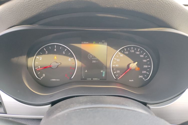 比亚迪 宋MAX 2021款 升级版 1.5T 自动豪华型 7座中控内饰14