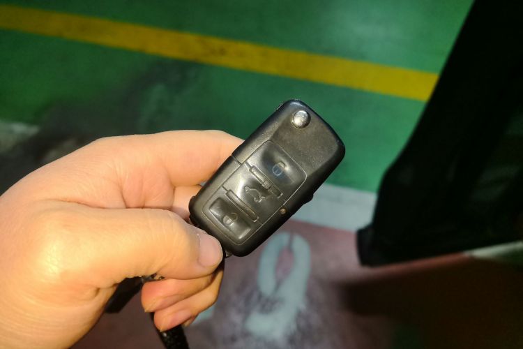 鸿蒙智行 问界M8 2025款 增程 Max版 37kWh 5座版中控内饰11