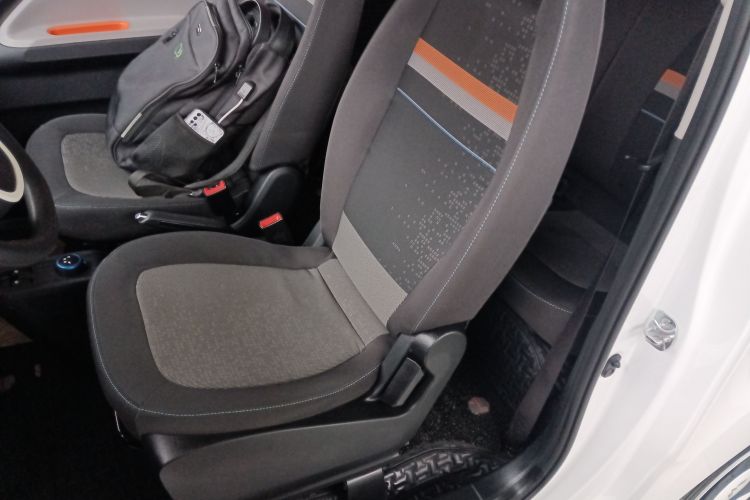 五菱汽车 宏光MINIEV 2021款 马卡龙夹心款 170km 磷酸铁锂局部细节19