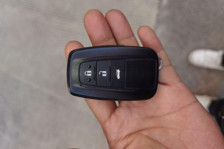 丰田 卡罗拉 2021款 1.2T S-CVT精英PLUS版中控内饰7001