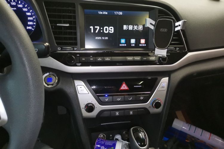 现代 领动 2016款 1.6L 自动智炫·精英型中控内饰16