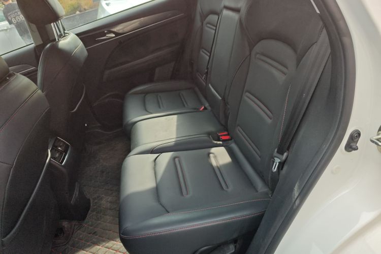 广汽传祺 传祺GS4 PLUS 2021款 390T 自动星云版中控内饰7004