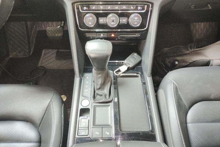 大众 途昂 2019款 330TSI 两驱豪华版 国VI局部细节18