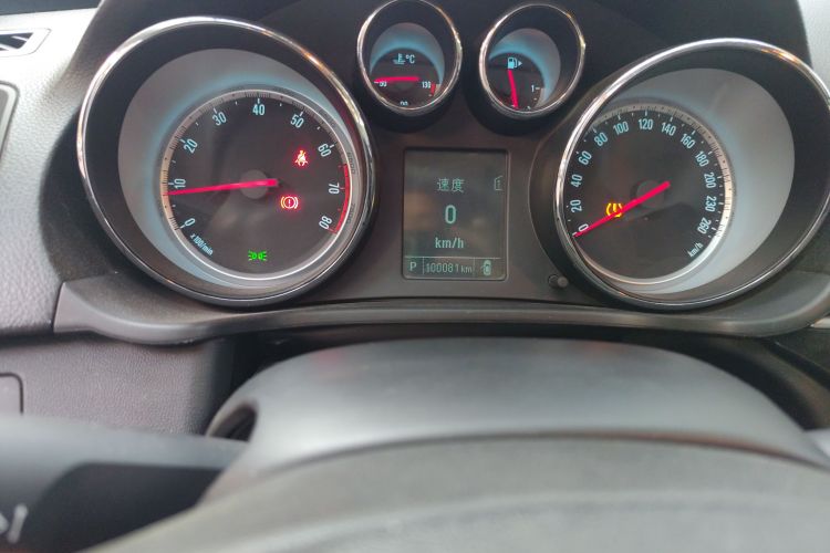 别克 君威 2015款 1.6T 领先技术型中控内饰15