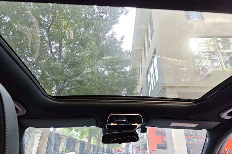 奔驰C级 2022款 改款 C 260 L 运动版中控内饰22