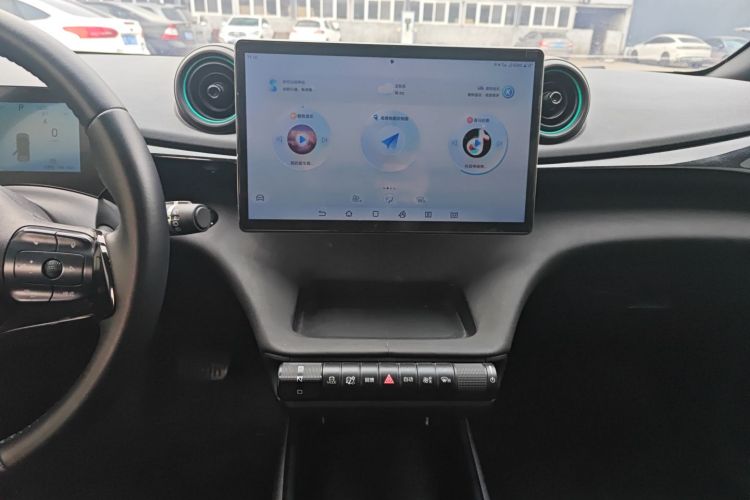 比亚迪 海豚 2024款 荣耀版 420km 时尚版中控内饰16