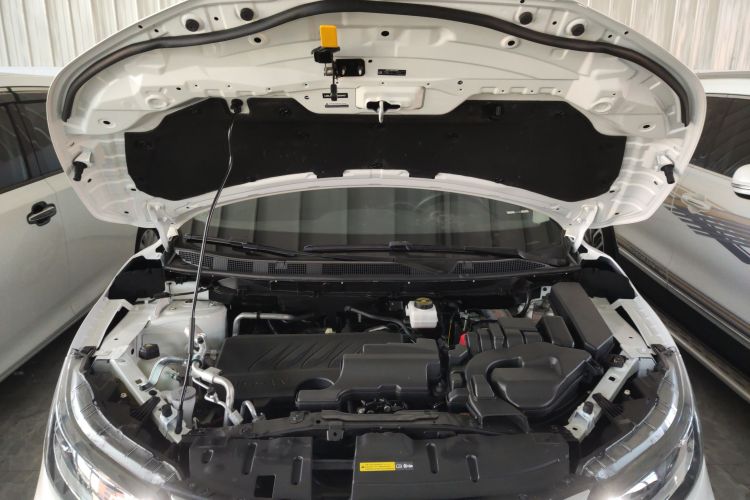 日产 逍客 2022款 2.0L CVT XV智享版机舱底盘24