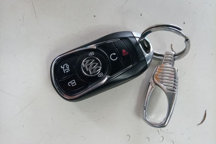 别克 君越 2016款 改款 20T 领先型中控内饰7001