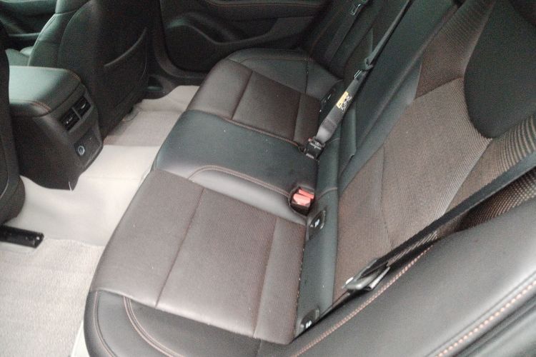 凯迪拉克CT5 2024款 28T 铂金型中控内饰7004