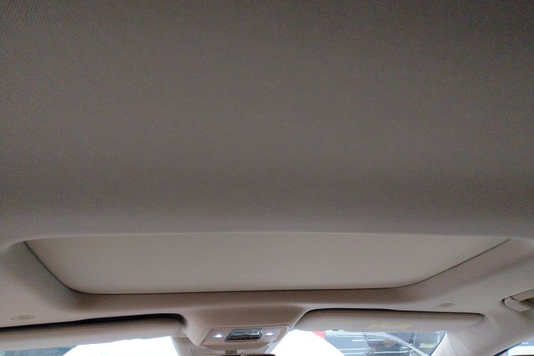 腾势D9 2022款 DM-i 1040 尊贵型中控内饰22