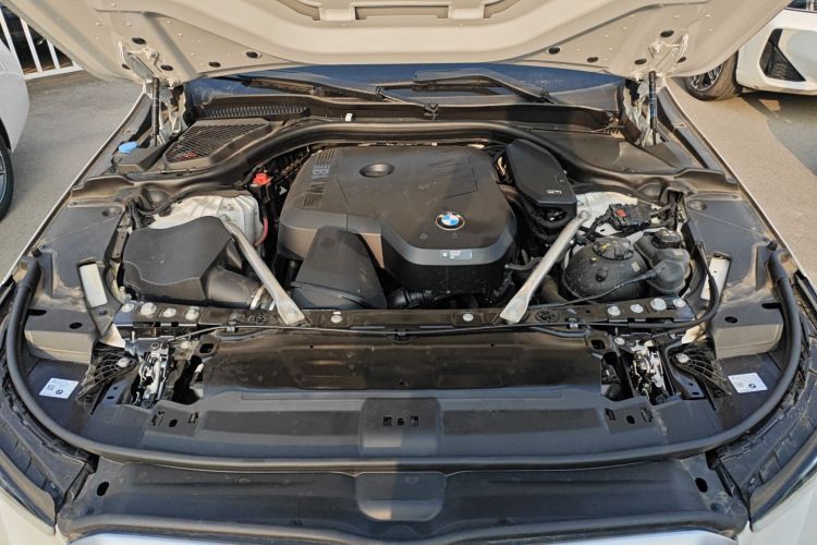 宝马5系 2024款 525Li M运动套装机舱底盘24