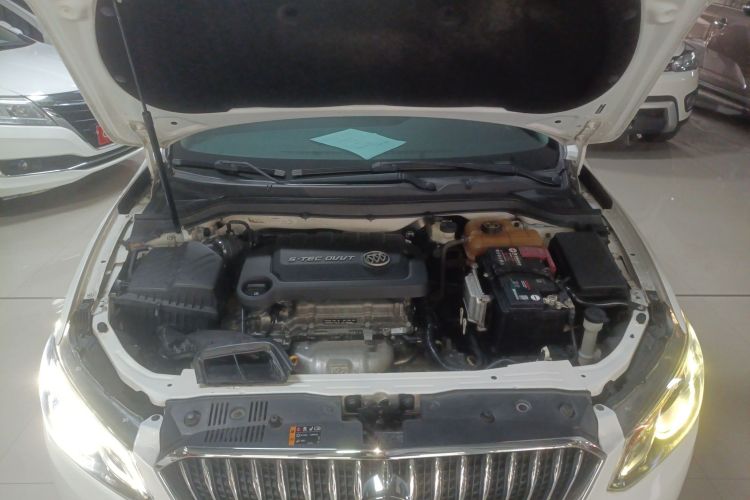 别克 英朗 2015款 15N 自动精英型机舱底盘24